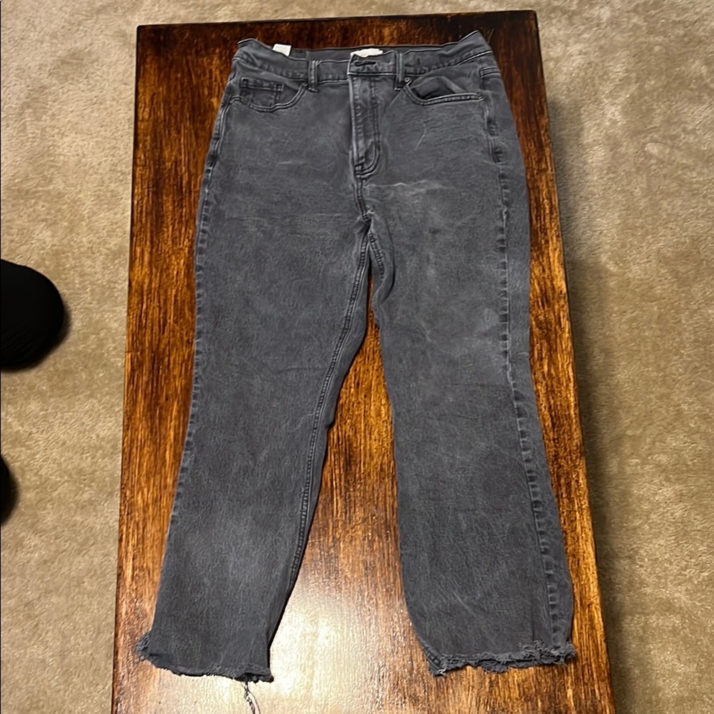 PacSun Gray Cropped Jeans